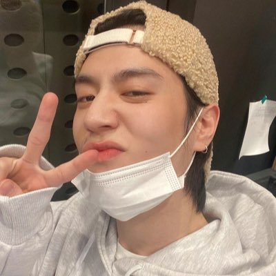 KimGummyWang's profile picture. 💚ลูกสาวพี่แจ็ค👑🐢 แฟนคุณคิมยูคยอม 🐜🌼 มีพี่มาร์คเป็นแดดดี้🐰 เพื่อนยัยหมวยกิ๊กคูมชเว🦦 หมั่มหมีน้องแบม🐍 เพื่อนรักพี่บี🌴 มีอปป้าเป็นพี่จินยอง🐯 💚