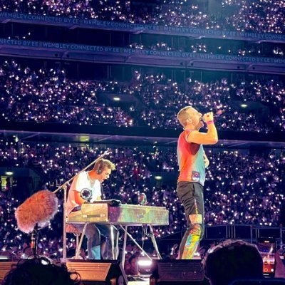 17 year old Leo Hall's dream came true when he got to play piano/sing with Chris Martin @coldplay at Wembley. 
Media enquiries: leocoldplaywembleyboy@gmail.com