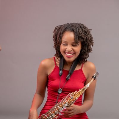 Rwandan Saxophonist 🎷~ Creative Writer - https://t.co/NpvvVjeFwB
Comms Enthusiast