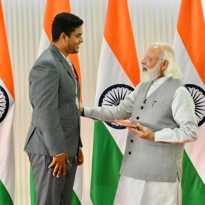 World Record Holder F-56 Discus Throw (48.34)mtr Arjuna Awardee🇮🇳 Paralympics Silver Medalist 🥈World Championship 2019 Bronze 🥉 World Rank no.1 #Tokyo2020