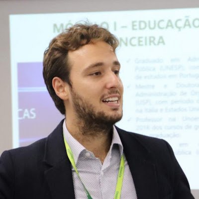 Assistant Professor at School of Economics and Management, University of Minho (Portugal).