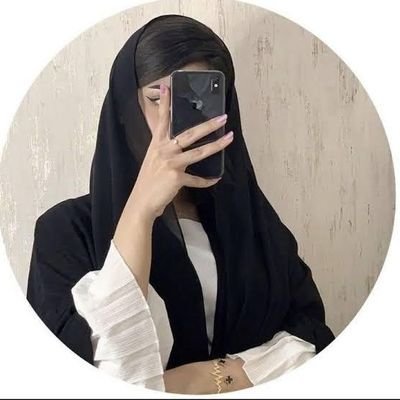وأنا امرأة مستقلة ، استثنائية ، قوية ،متمردة مسؤولة ، مجنونة🖤
حطمتُ كلمة (لا) مزقتُ جملة (لا أستطيع)🖤
أنا أكبر من ان أغنية تهزني