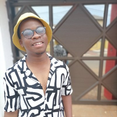 pronmzintoo's profile picture. 