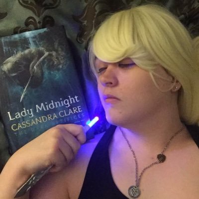 AnxiousBookNerd Profile Picture