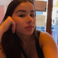 a. (@arianaaisabelle) 's Twitter Profile