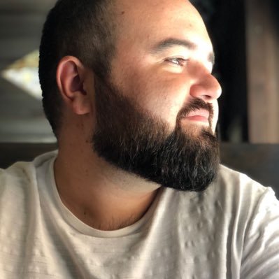 Cuenta personal. Periodista. @TPAnoticias en Madrid. Me interesan los medios 📡, política🌐, transporte 🚟 o branding™️