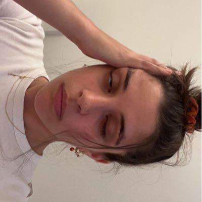 nicutie69's profile picture. it’s not me