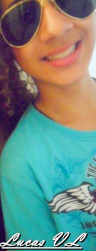 Sou um garoto alegre e brincalhao,estudante do ensino medio,e amo PANICO NA TV