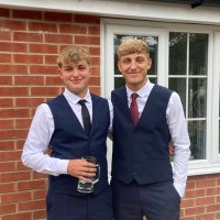 max (@maxmckenzie041) 's Twitter Profile