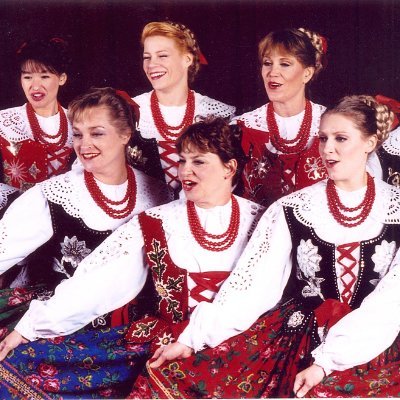 The Lira Ensemble is the nation’s only professional performing arts company specializing in Polish music, song and dance.