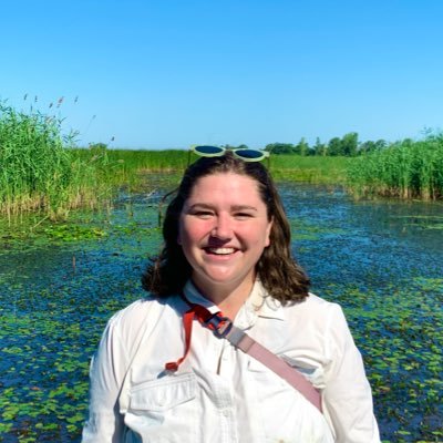 PhD student @uwaterloo trying to control Phragmites with moths | plants, wetlands, restoration and conservation 🌱 @UofG alum | she/her | insta @poormansbotany