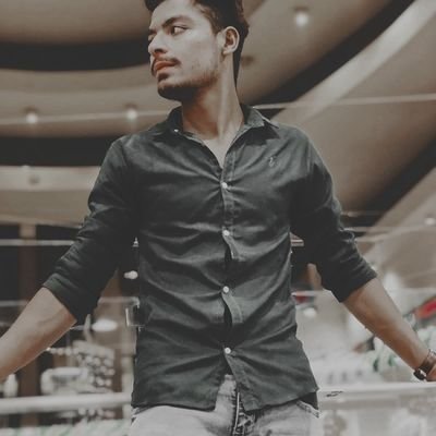 zainbutt001's profile picture. Modeling