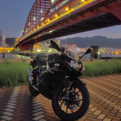 京都府/社会人/GSX250R/関西圏を中心にソロツー/バイク以外の趣味はアニメ ・洋画・プラモデルOLYMPUS E-M10 MarkⅢを使用