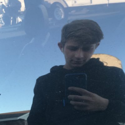 leemilla7's profile picture. 