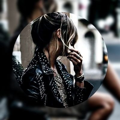 ishagilbert1864's profile picture. Writer ✍️😌💅
Books & Coffee Lover 😍☕
Writers ✍️ aren't exactly people...
They're a whole bunch of people 💐 trying 
to be one person.