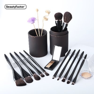 A factory specializing in making makeup brushes for 20 years, promoting new products on Amazon.