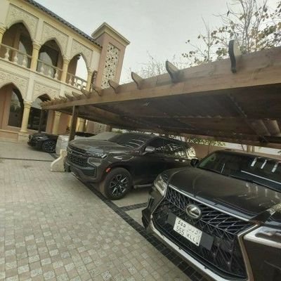 جديد أعمالنا مظلات خشبيه وا متحركه تعمل بشكل يدوي وكهربائي مناسبه للحدائق والمطاعم والكافيهات ذات الجلسات الخارجيه توصل ابوفهد
0554830676