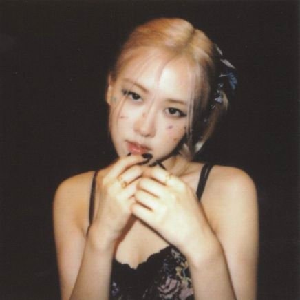 #ROSÉ: an angel in disguise