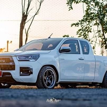 intayao1998's profile picture. 