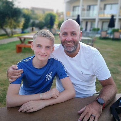 🎮Sales Account Manager for QA Bots @modl_ai 
🛩Ex-RAF & @gamesjobsdirect
⚽Evertonian
🎶Hip Hop/Grime
👱‍♂Dad+Husband
Owner of @theefcforum
views my own