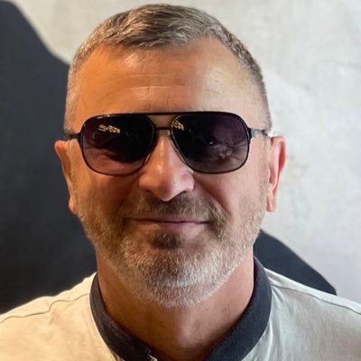 Вільний той,хто може говорити правду,
щасливий той,чию правду розуміють і прощають,
мудрий той,хто правдою не завдає болю...