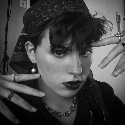 emnefef's profile picture. 