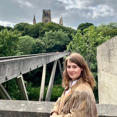 aurelialistens's profile picture. Aspiring User Researcher! she/her