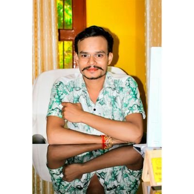 SachinS57691424's profile picture. ज़िन्दगीं में ज़िन्दगीं,
ढूंढना ही ज़िन्दगीं है.
  ❣️महाDev❣️