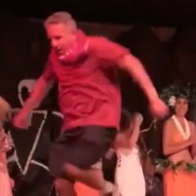 dmel910's profile picture. It's nice when the Knicks, Mets or Giants win. Dad of 3.