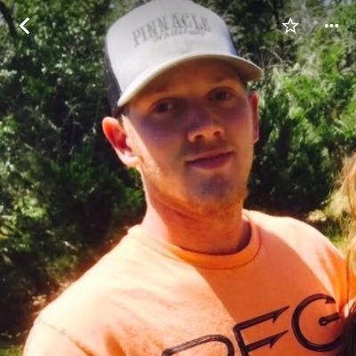 Trevor21893790's profile picture. calling me a f@g makes me weak 🤤