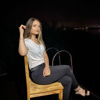 Zeynep ama kısaca Zey (@zeyyysuuu) Twitter profile photo
