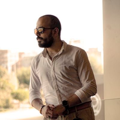انا عايش عشان اوصل للناس انه الدنيا لسة بخير ❤
Medical House Officer
........
CEO @ PROMIDA Marketing Agency