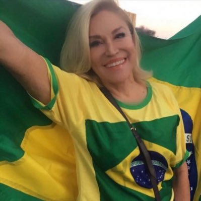 Rmbiaggioni's profile picture. Sou direita,patriota e cristã.