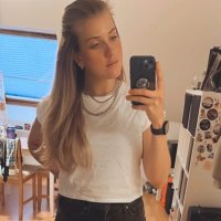 D. (@debbie_pouken) 's Twitter Profile