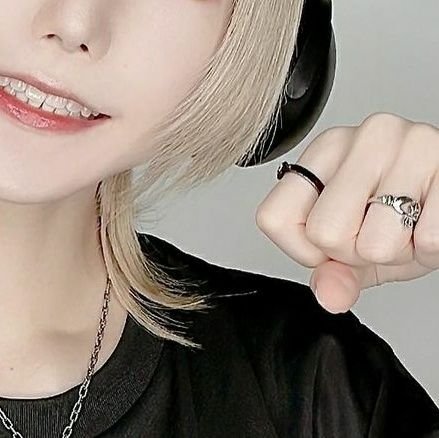 ni_ko_desu's profile picture. 社会人レイヤーです🫠💦
アニメ全般👌🏻´-