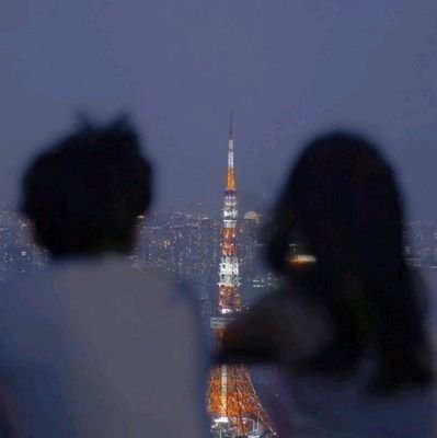 b3rkexvdz's profile picture. 