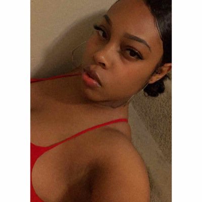 FLYmetoAYSJHA's profile picture. 