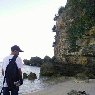 muhfauzann08's profile picture. Stay alive, Stay survive.