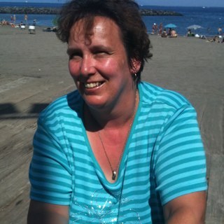 Lyndag5Cats's profile picture. Love my husband Nick, son Zak, family,friends, Theatre,Concerts,eating out, Our 4 Maine Coon cats & 1 moggy! loved Westlife,Love The Overtones & Collabro