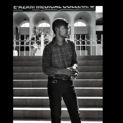 shah_eeer's profile picture. A struggling medico but interested in other stuff....