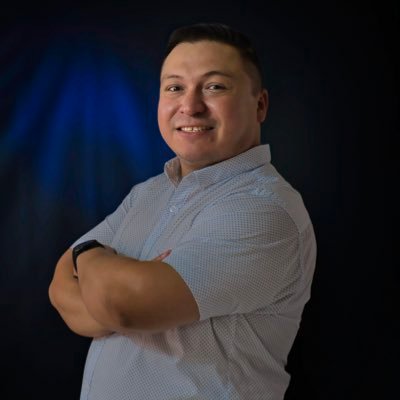 Ingeniero, analítico, emprendedor, visionario, creativo, amo México 🇲🇽 y a Yucatán.