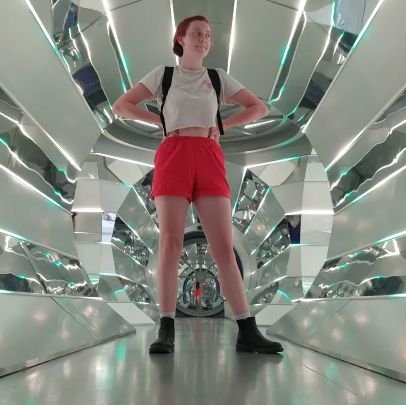 Laurel_Lorul's profile picture. Personal Twitter account