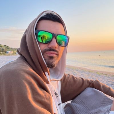 @NotionHQ tinkerer 🛠️ | Lead FE Software Engineer 👨🏻💻
Work less, earn more, be passionate, rest, sleep, meditate, have fun, be happy, be present, live!