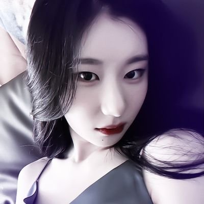 y.o. 18 || #взаимная || кринжа не существует. || поплачь блядота)) || основ.фд: twitch; kpop; pankrock; rock; genshin || tiktok: @icy_one92 inst: @icy_one92