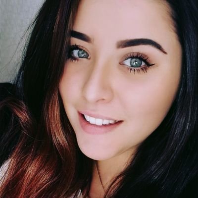 ElektraAegis's profile picture. 🤭