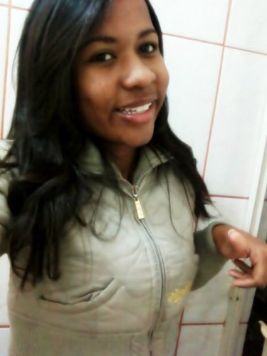 Soou umaa Morenaa lindaa, Soou mut legal e as vezes mut sinceraa  mas é a vidaa néah tbm Corinthiana Quee Saber mais me seguee e vaai saber tdoo quee kiseer há!