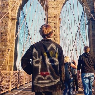 🛒 SELLING BTS MERCH AUTHENTIC 💯
SALEEE! SALEEE! SALEEE! PH ARMYS!!!