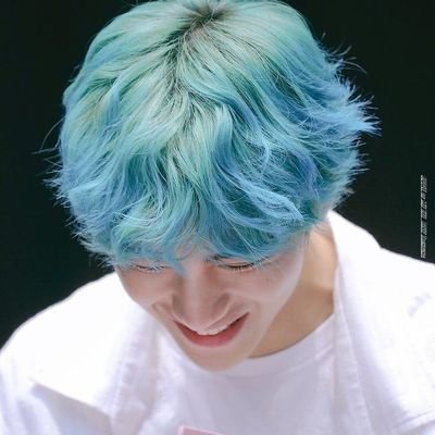 this account is only for taehyung's blue hair lovers
~
turn notifs on ♡