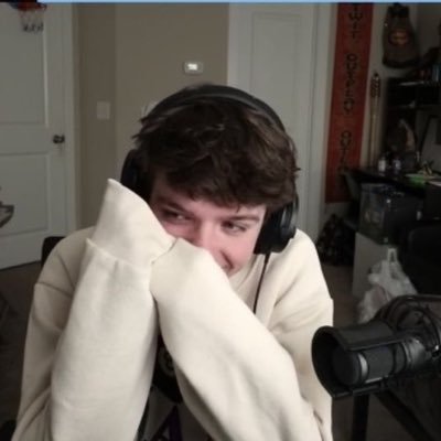 nxtaliejoy's profile picture. love you too!