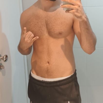 felipe_uncut's profile picture. só +18
me chama na dm
